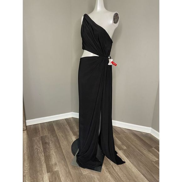 Mac Duggal Asymmetric Cut-Out Evening Gown - Picture 5 of 10